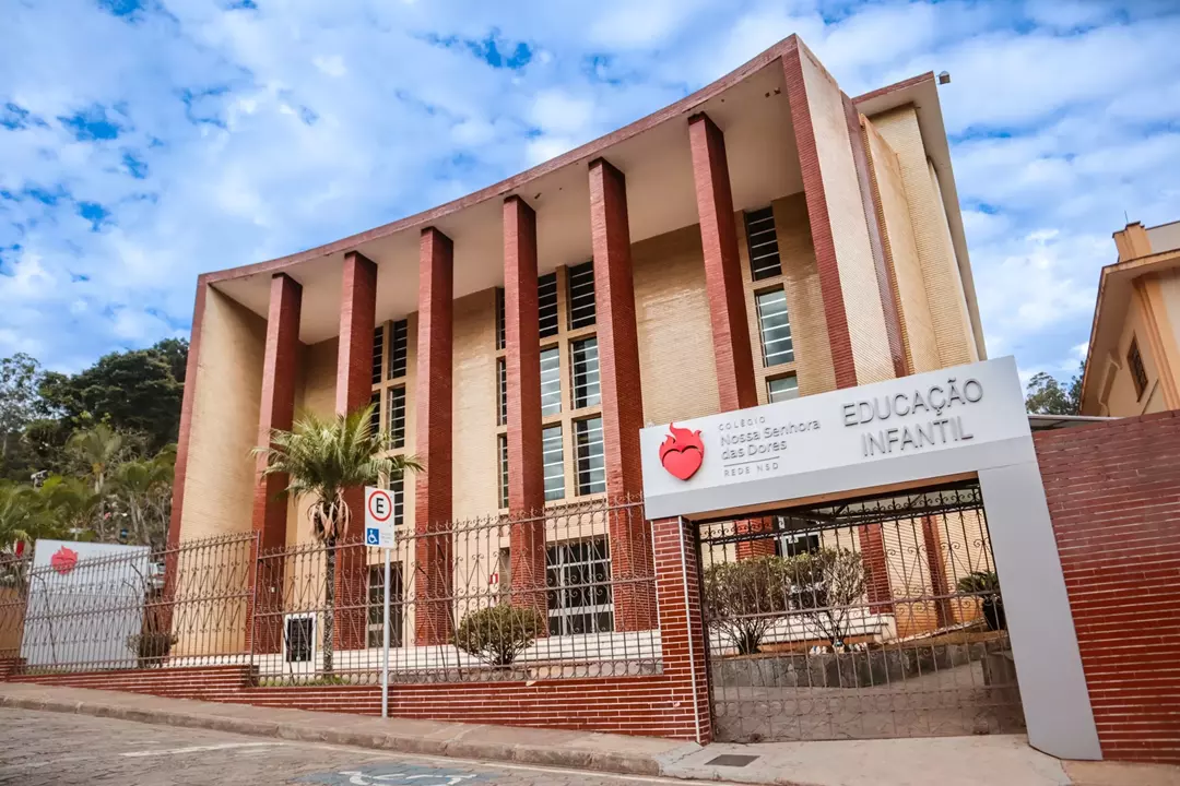 Colégio Nossa Senhora das Dores - Paróquia Nossa Senhora do Rosário ...